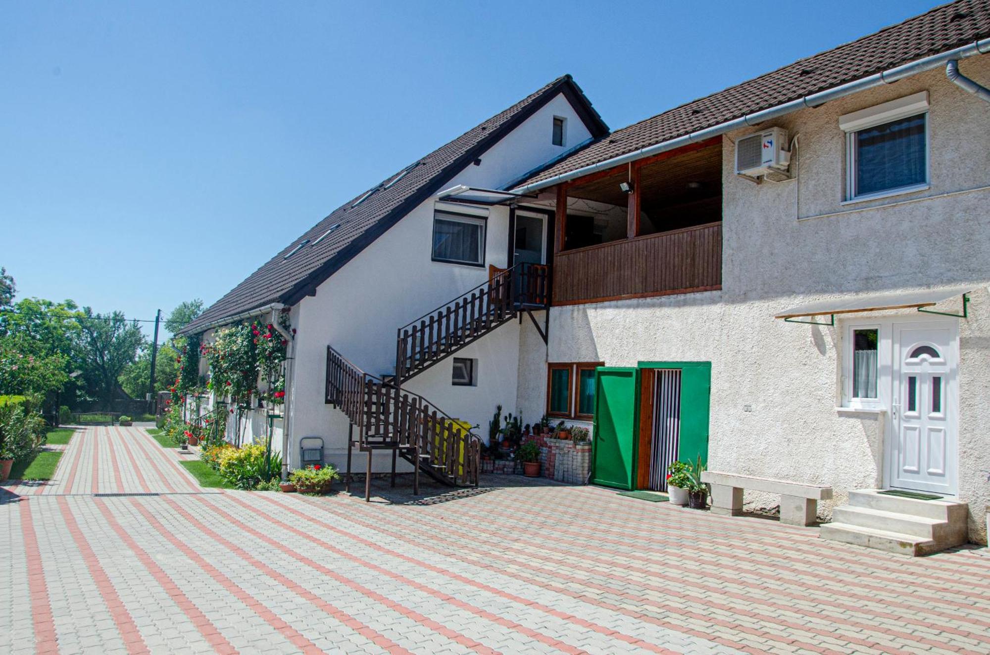 Bánóporta Hotel Köveskál Exterior foto